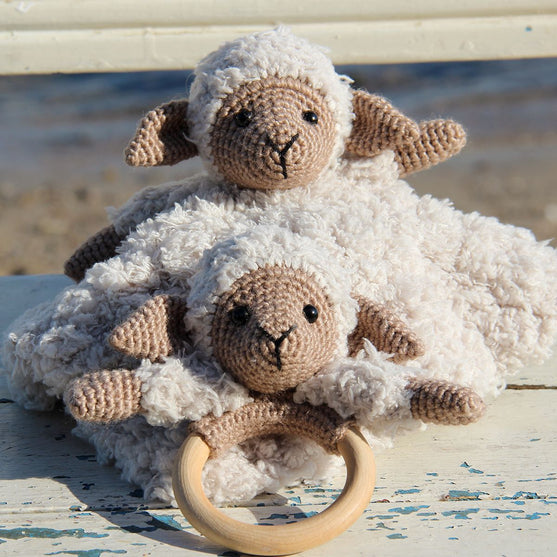 

Chanel på koseklut og tre ring
1