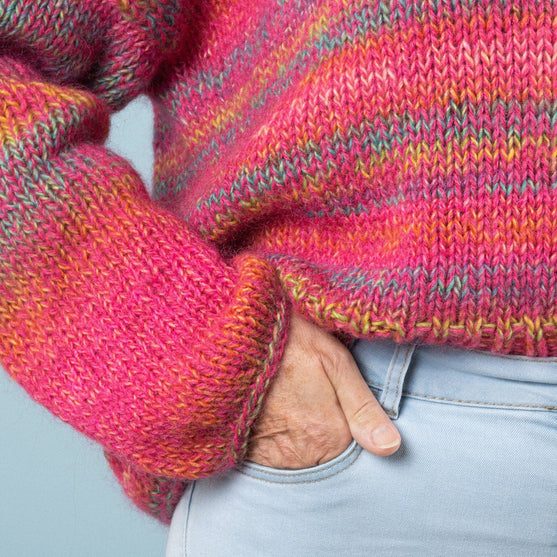 

Monika - Genser - Pink Collection
2