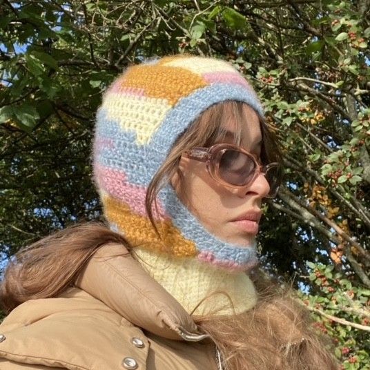 

Esmeralda - Balaclaga
1
