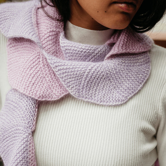 

Undulate - Rillestrikket Vifteskjerf
3