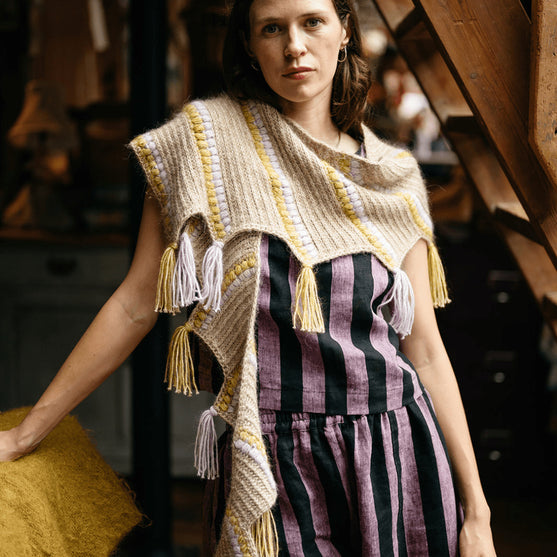 

Calendula Shawl - Sjal med Bobler og Frynser
1