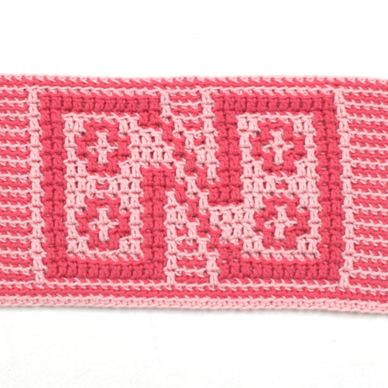 

Hooked on You - Skjerf
15