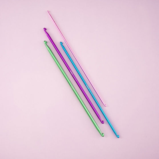 

Alu Dobbel Tunesisk Heklenålsett - 28 cm - Hobbii
2