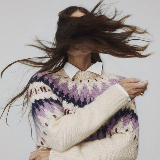 

Dorthea - Genser med rundfelling
8