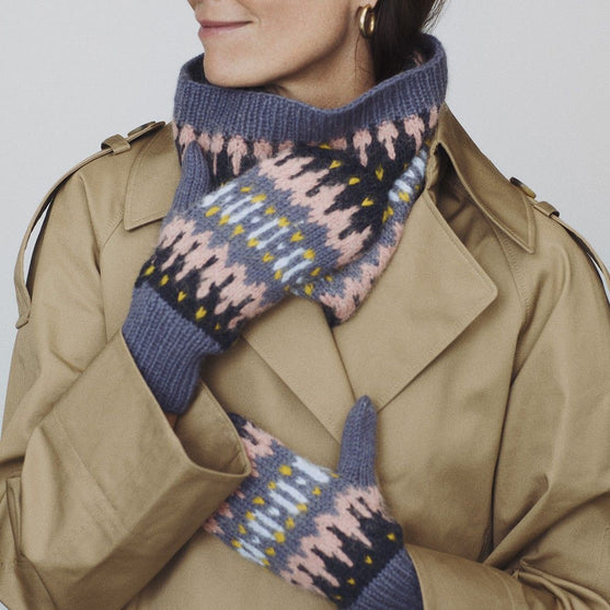 

Dorthea - Mittens
1