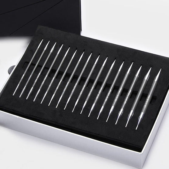 

Karbonz Utskiftbart Rundpinnesett - KnitPro
2