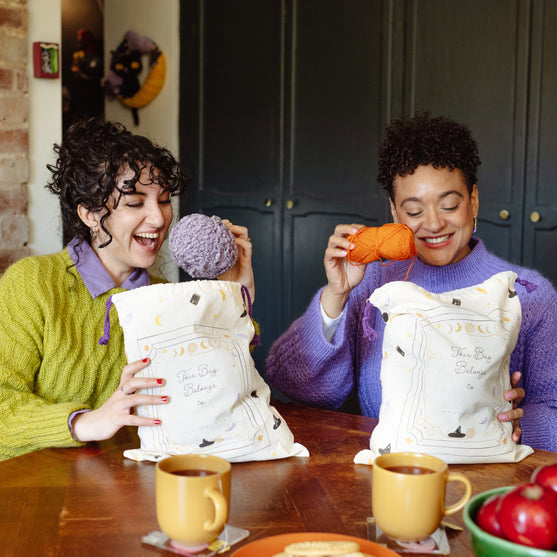 

#MagicFeatherCAL: Mystery Crochet-along kit - Hobbii
5