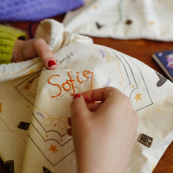 

#MagicFeatherCAL: Mystery Crochet-along kit - Hobbii
6