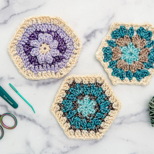 Aura - Motivteppe - #FrostandBloomCAL