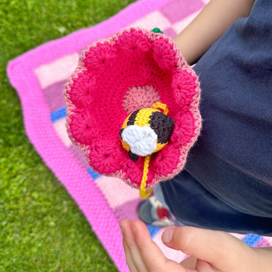 

Bumblebee - Ballfanger
8