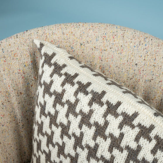 

Letland - Pute med korsmønster
3