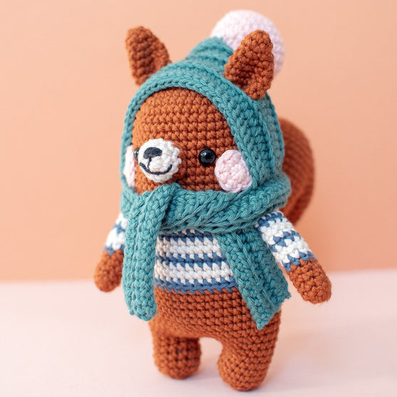 

Bruno Squirrel - Heklekit
1
