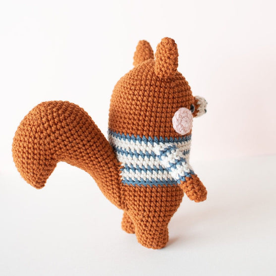

Bruno Squirrel - Heklekit
5