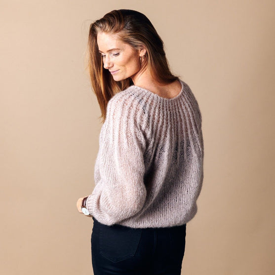 

Cora - Genser
1