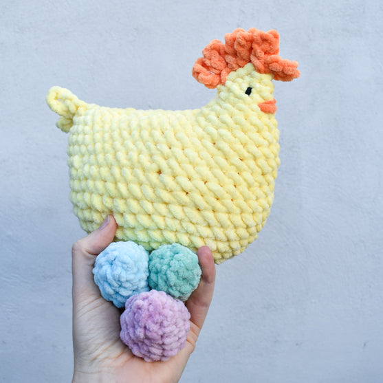 

Henny - Høne med egg
1