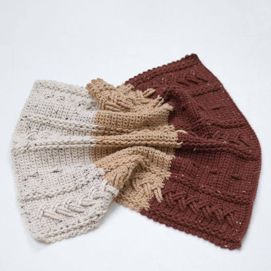 

Happy Bear - Babyteppe og -lue
7