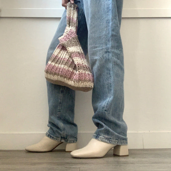 

Serene - Knutepose
2