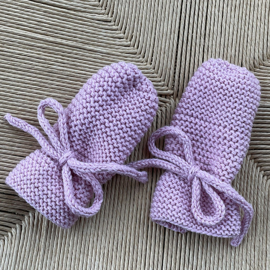 

Ultra Easy Mittens - Babyvottene
3
