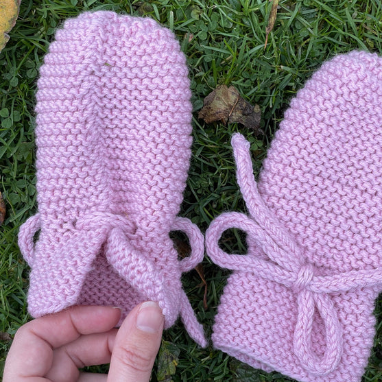 

Ultra Easy Mittens - Babyvottene
2