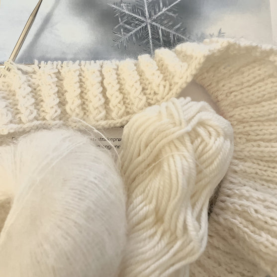 

Snekrystal - Genser
4