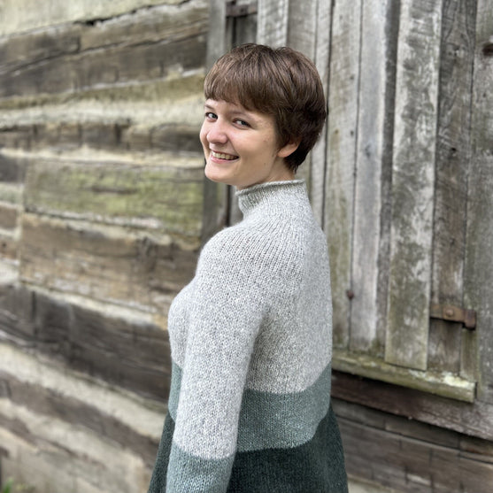 

Cozy Cabin - Genser
4