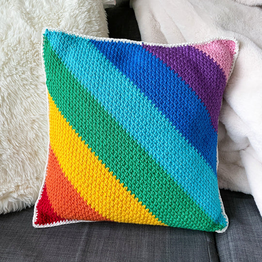Woven Rainbow Pute