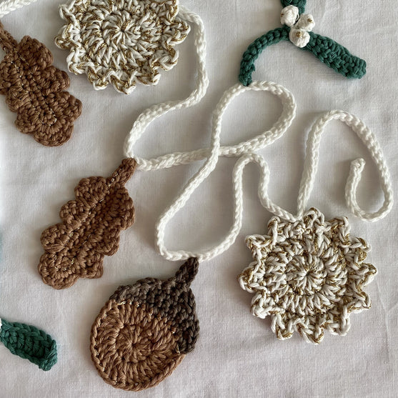 

Solstice - Girlander
7