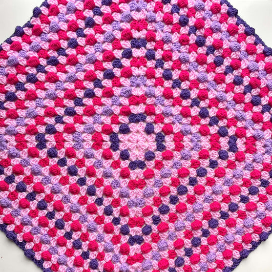 

Bella’s Bobble Granny Square - Teppe
3