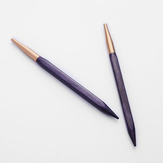 

J'Adore Cubics Deluxe Utskiftbart Rundpinnesett - KnitPro
5