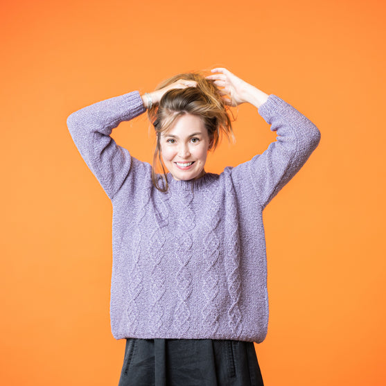 

Lively Lone - Genser
3