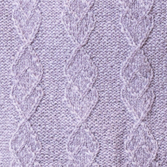 

Lively Lone - Genser
5