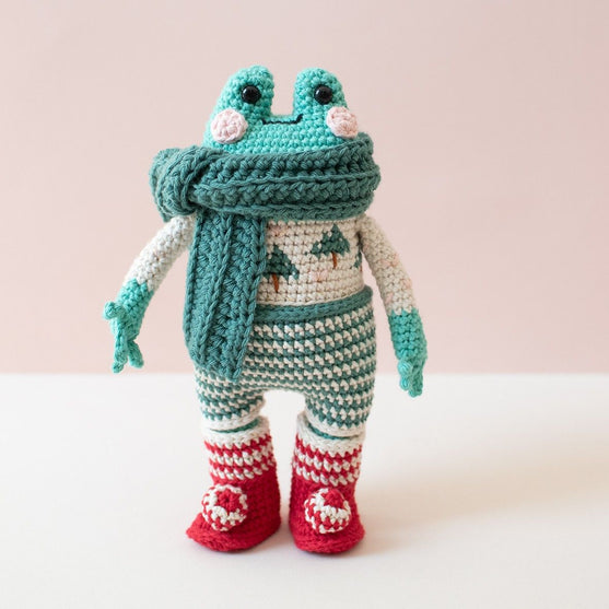 

Oliver Frog - Heklekit
2