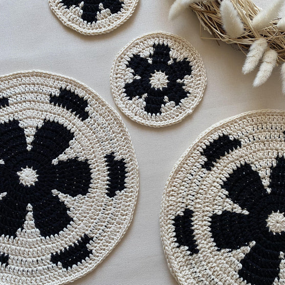 

Mary - Dekkebrikke
4