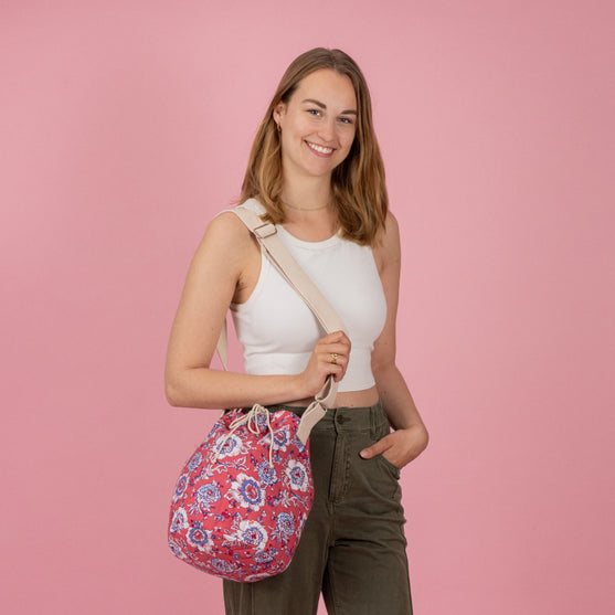 

Quiltet Sylinder Skulderveske - Hobbii
3