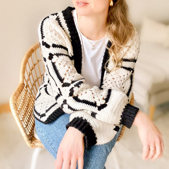 

The Chess Cardigan - Jakke
2